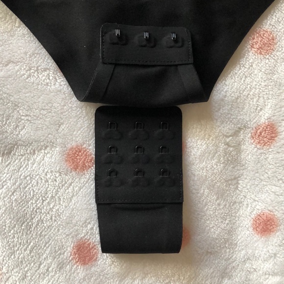 NWT La Senza Smoothing Bodysuit 🖤 - Picture 6 of 6